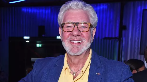 马修·凯利(Matthew Kelly)说，74岁的他花光了所有的钱，“被迫继续